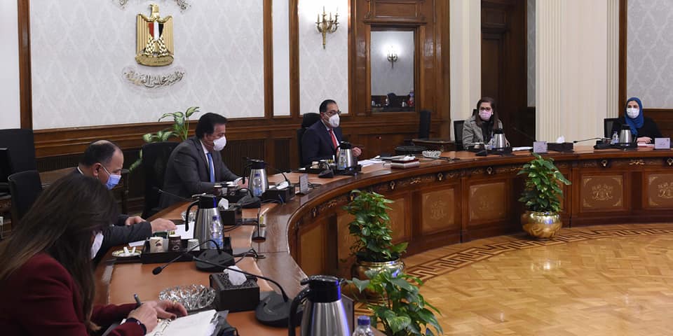 رئيس الوزراء يتابع الخطوات الأخيرة استعدادا لإطلاق استراتيجية تنمية الأسرة المصرية