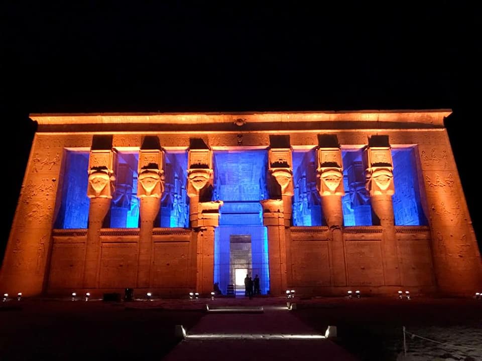 وزير السياحة والآثار يتفقد أعمال الترميم بمعبد دندرة