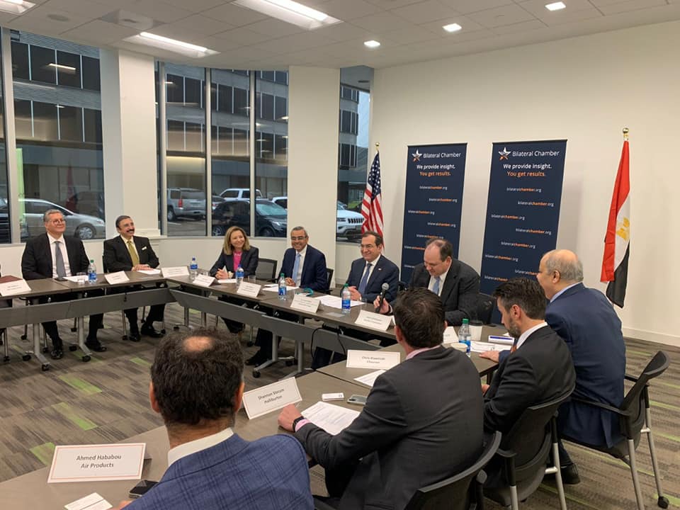 الملا: قطاع البترول ينفذ استثمارات كبيرة ضمن استراتيجية مواجهة تغير المناخ