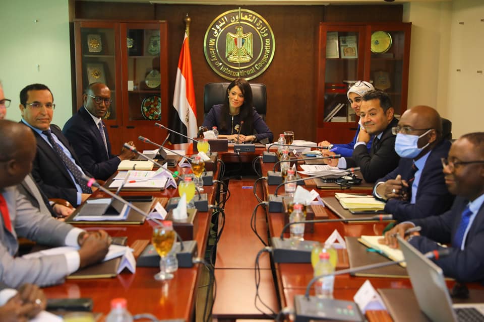 "المشاط" تبحث مع "بنك التنمية الأفريقى" تطورات إعداد الاستراتيجية القطرية 2022-2026