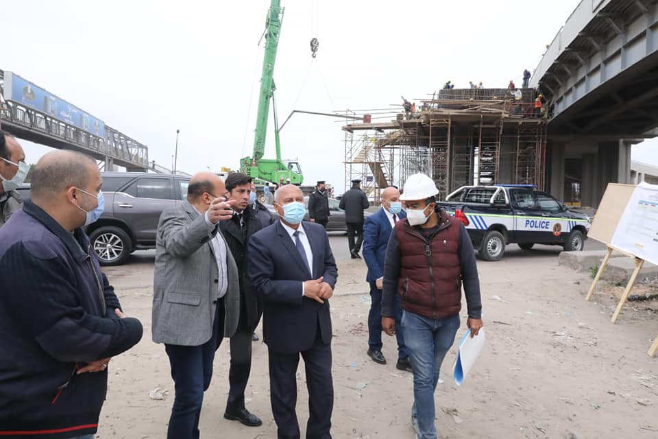 وزير النقل يتفقد أعمال إنشاء وتطوير عددًا من كبارى طريق "القاهرة / الإسكندرية" الصحراوى