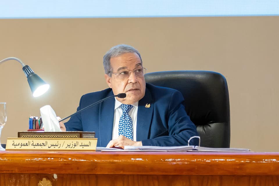 وزير الإنتاج الحربى يناقش الموازنة العامة المقترحة للعام المالى 2022-2023