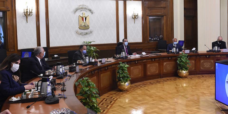 رئيس الوزراء يوجه بتخفيض زمن الإفراج الجمركى عن الشحنات لأقل فترة ممكنة