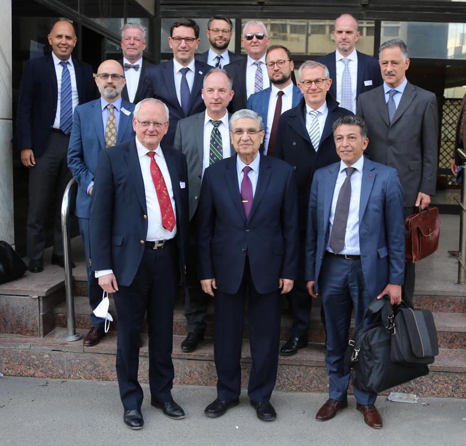 وزير الكهرباء يبحث مع وفد ألماني فرص الاستثمار في قطاع الطاقة المصري