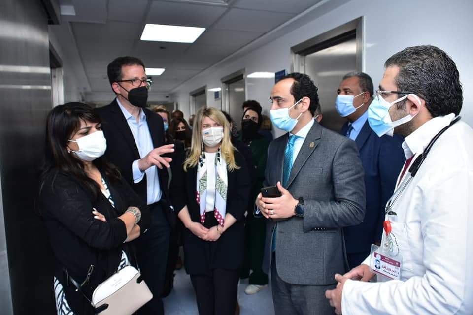 وفد البنك الدولي يزور منشآت هيئة الرعاية الصحية بالأقصر