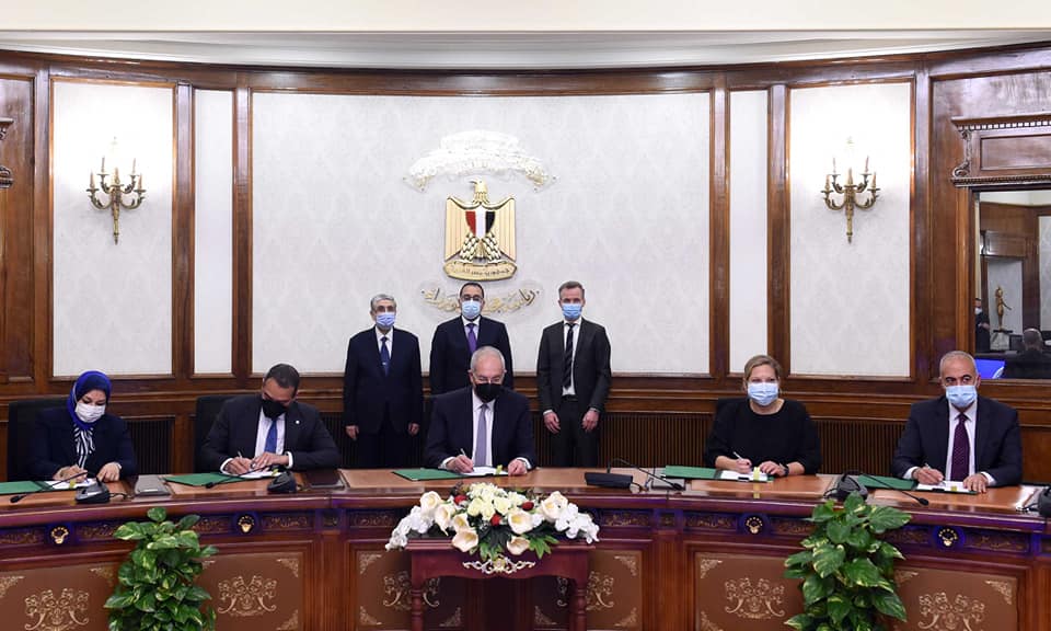 مصر توقيع مذكرة تفاهم مع "ميرسك العالمية" لإنتاج الوقود الأخضر فى اقتصادية قناة السويس