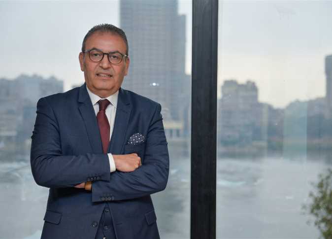 محمد عبد السلام ؛ الملابس الجاهزة