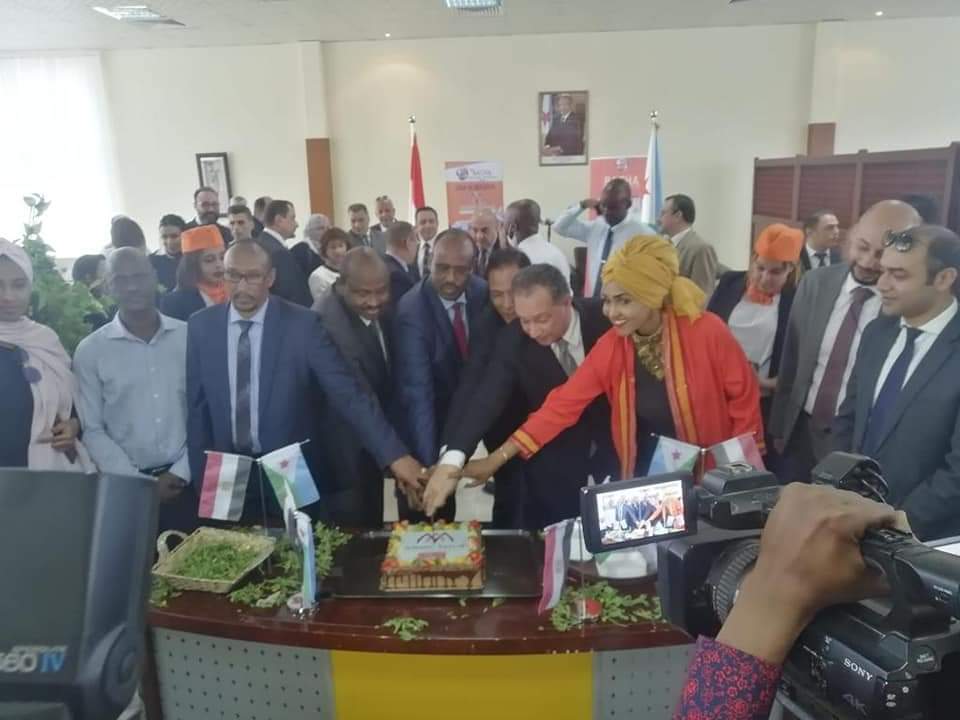 الصحة تطلق قافلة عيون في جيبوتي وتوقيع الكشف على 2000 طالب