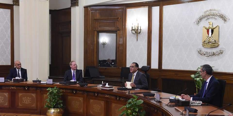 رئيس الوزراء يبحث مع رئيس شركة “مايكروسوفت” مجالات التعاون