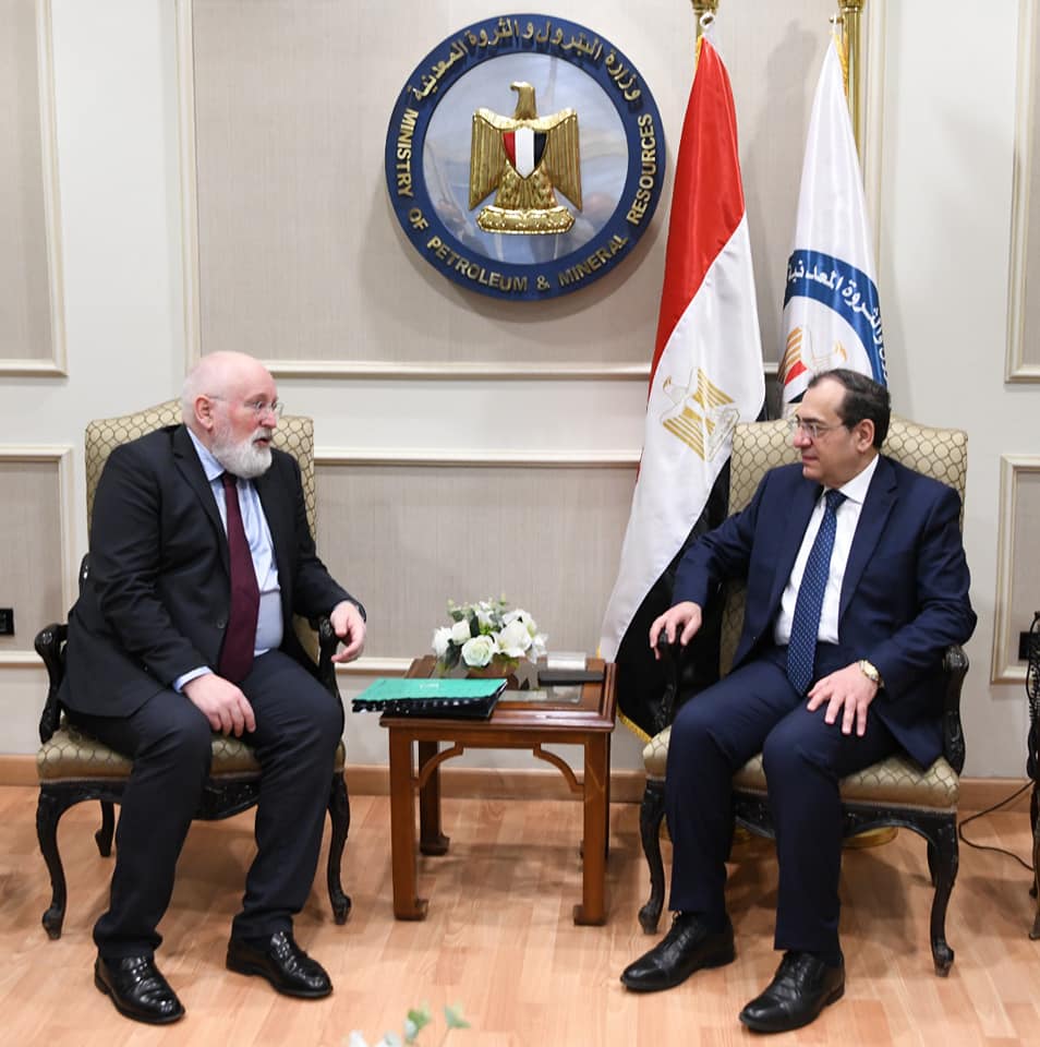 "البترول": تشكيل فرق عمل مع مفوضية الاتحاد الأوروبي لتعزيز التعاون في مجالات الطاقة