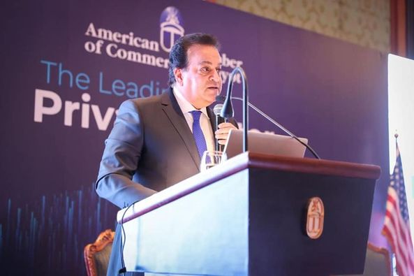 "عبدالغفار" يؤكد أهمية الشراكة بين القطاعين العام والخاص للارتقاء بالخدمات الصحية