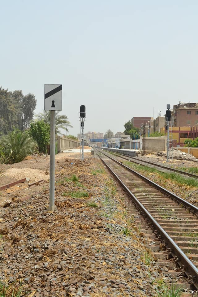 انتهاء 84% من تحديث كهربة إشارات خط سكة حديد بنى سويف - أسيوط