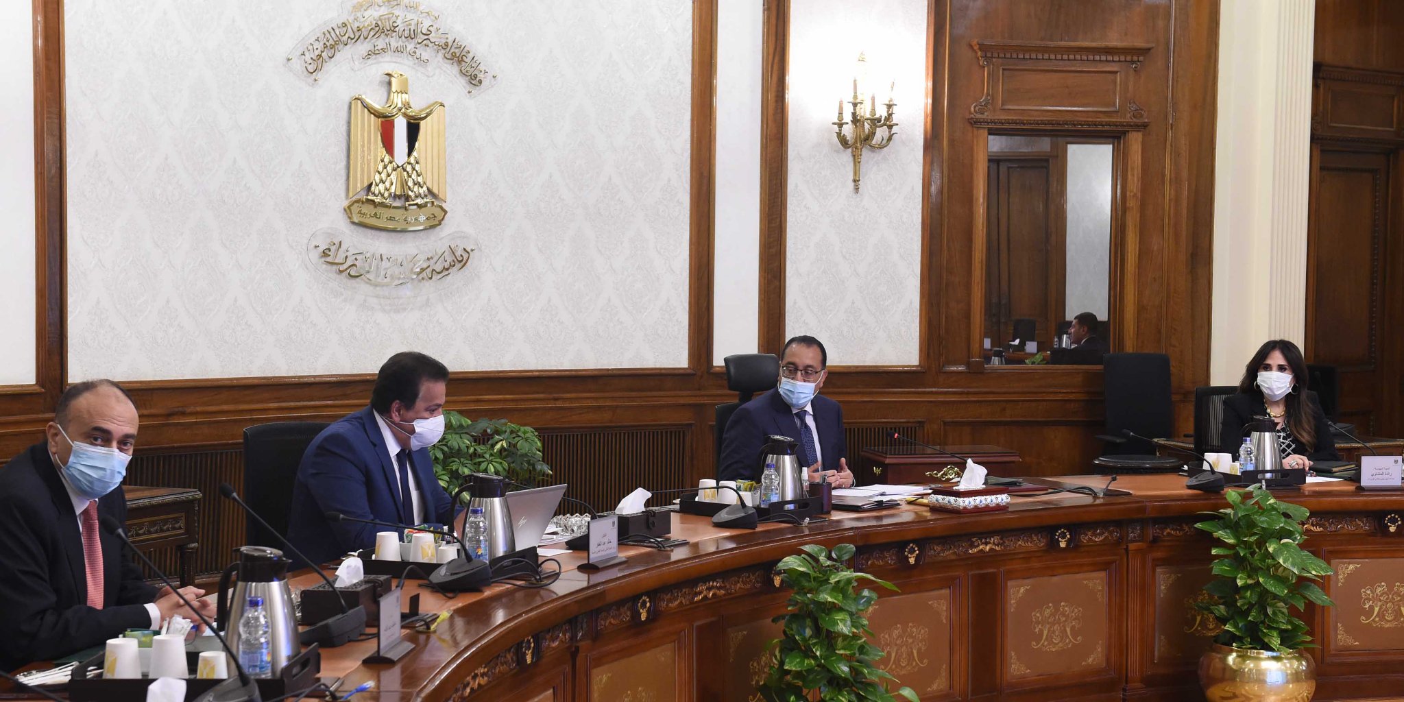 تشجيع القطاع الخاص على الاستثمار بقطاعى التعليم والصحة