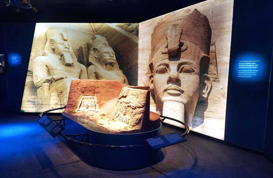 "رمسيس وذهب الفراعنة"