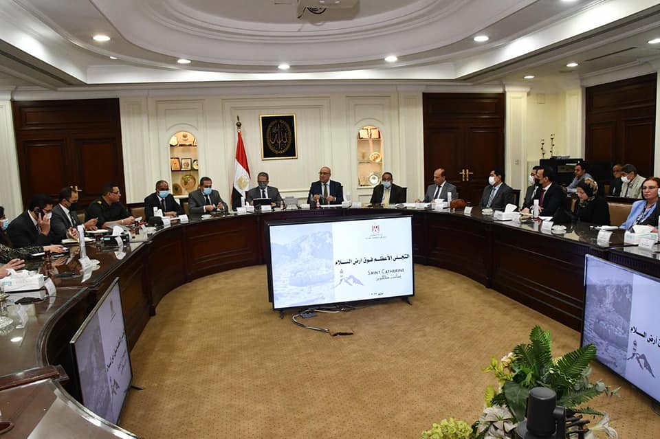 وزيرا الإسكان والسياحة يتابعان الموقف التنفيذى لمشروع تطوير موقع التجلى الأعظم