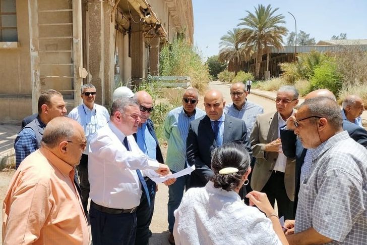 وزير قطاع الأعمال يتفقد مواقع تطوير مجمع حلوان للغزل والنسيج