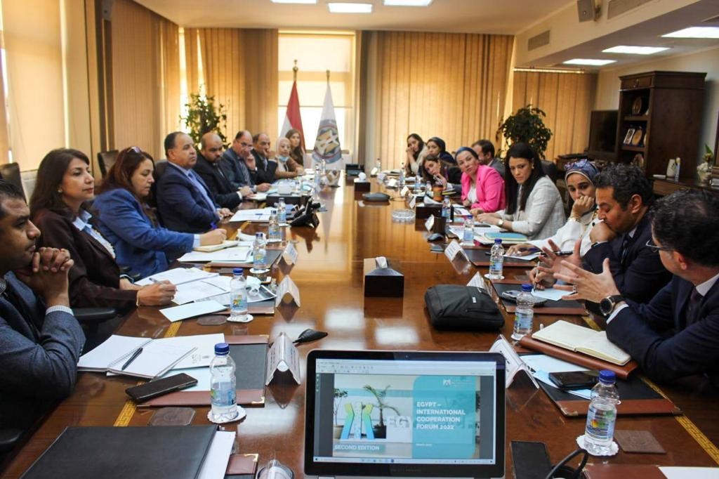 اجتماع مشترك لوزراء المالية والتعاون الدولي والبيئة في إطار الاستعدادات لقمة المناخ