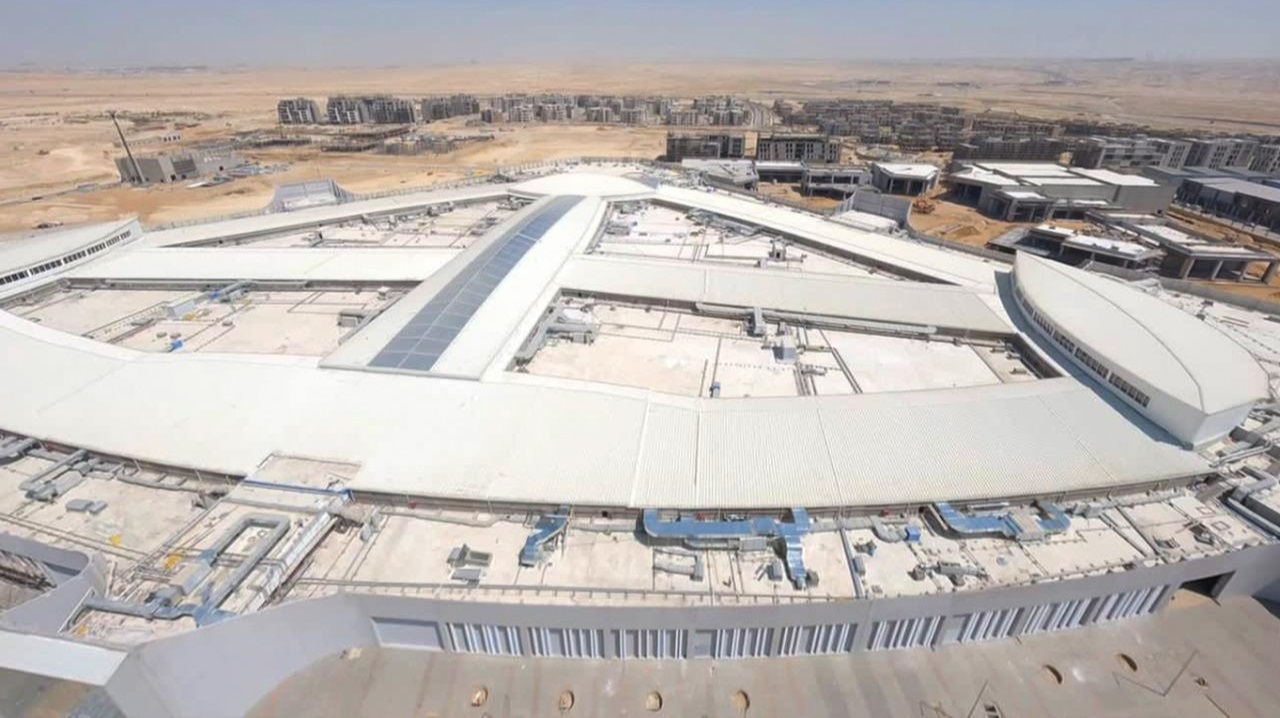 "كرم سولار" و"مراكز" توقعان اتفاقية لتوزيع الطاقة بقدرة 22 ميجاوات فى مول "دى فايف إم"