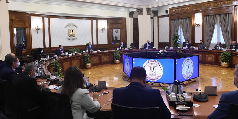 "مدبولي" يتابع موقف منظومة "نافذة" بالموانئ الجمركية والتسجيل المسبق للشحنات