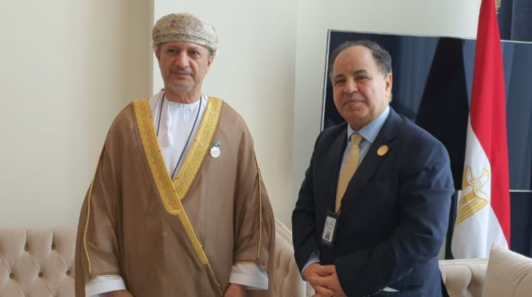 مصر وعمان تتفقان على تبادل الخبرات في مجال تنمية الهيدروجين الأخضر
