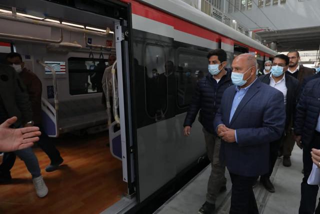 وزير النقل يتفقد
