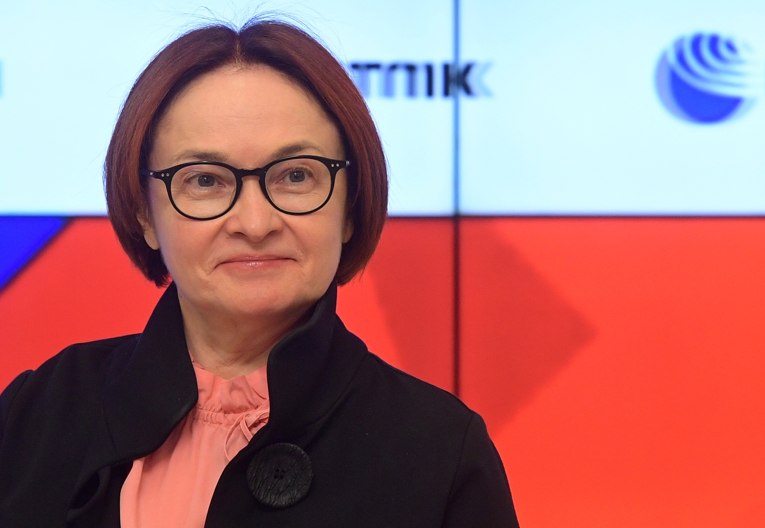 المركزي الروسي: تأثير العقوبات الغربية على بلادنا أقل حدة من المتوقع