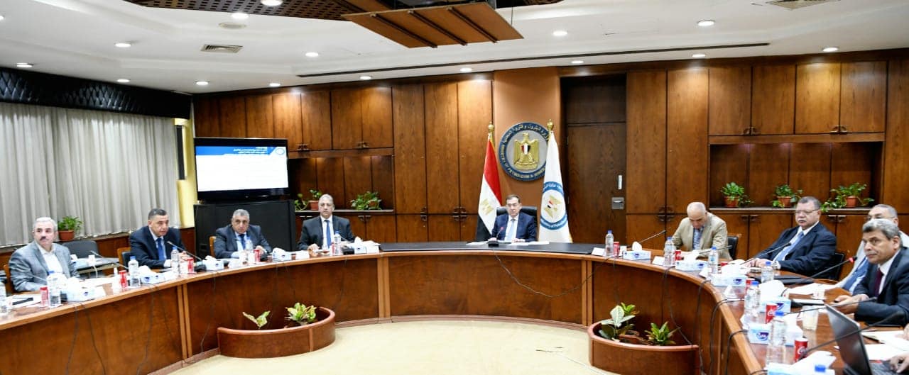 بدء إجراءات إقامة منطقة بترولية جديدة على مساحة 1000 فدان