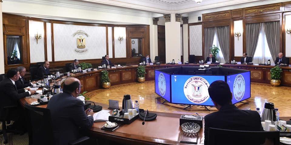 رئيس الوزراء يتابع الخطط الاستراتيجية لاستخراج خام الفوسفات وتعظيم الإنتاج منه