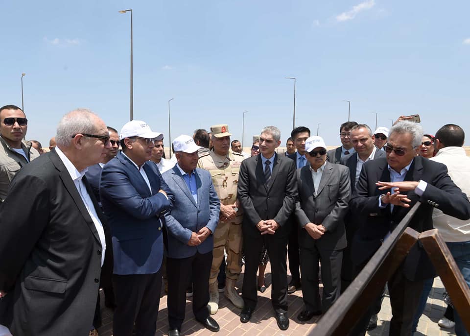 "رئيس الوزراء" يؤكد على دعم الحكومة الكامل لـ"المنطقة الاقتصادية لقناة السويس"