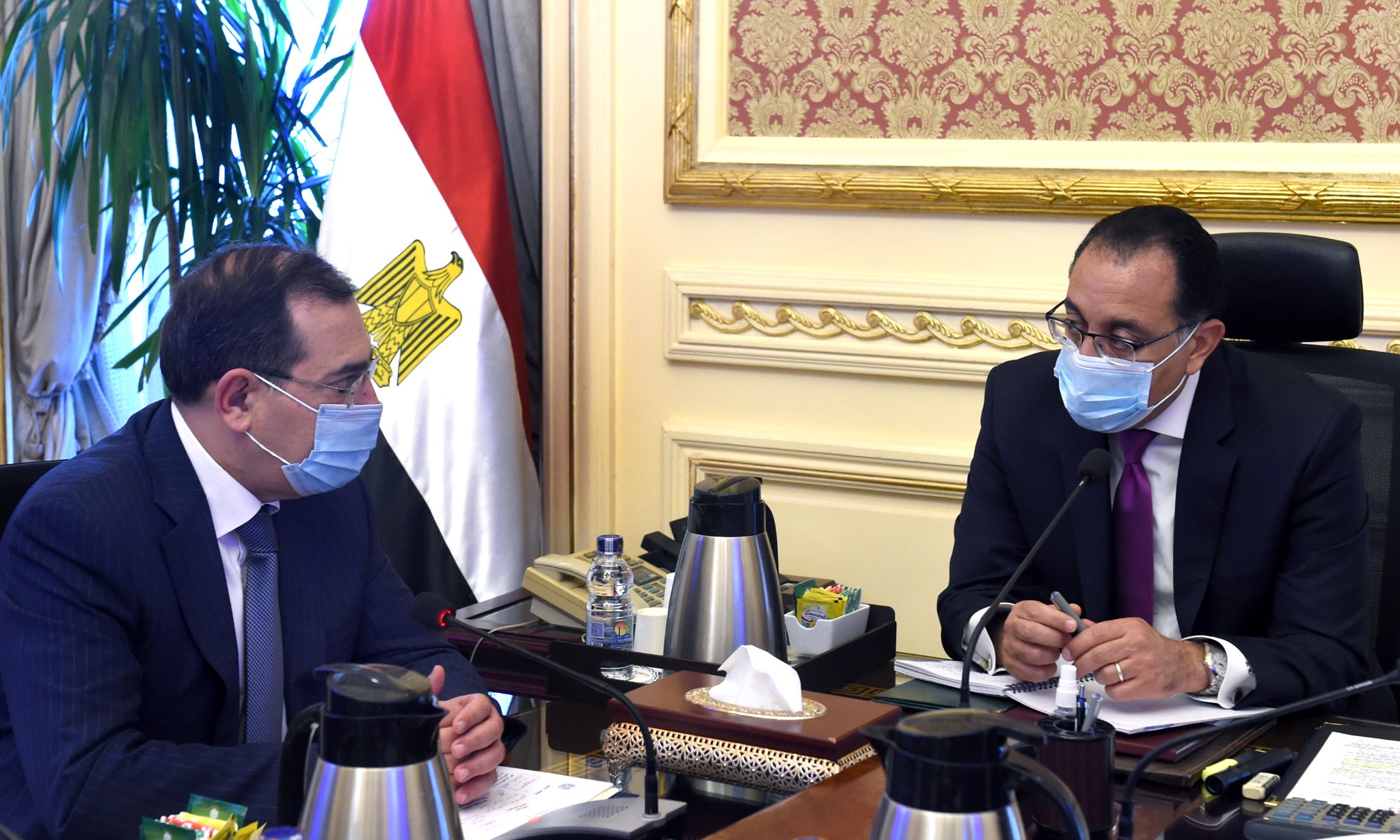 "رئيس الوزراء": تيسير إجراءات إقامة المشروعات الاستثمارية في مجال البترول