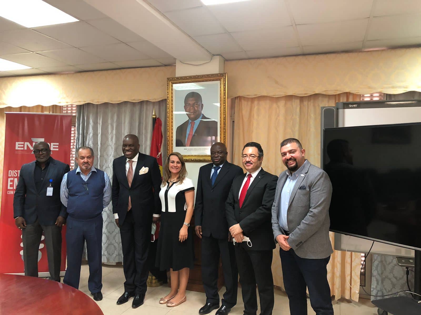 «تصديرى الهندسية» يبحث مع وزراء الزراعة والكهرباء والنقل فى أنجولا إقامة مشروعات مشتركة