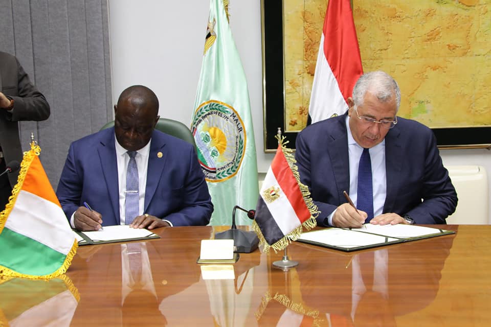 وزير الزراعة ونظيره الإيفواري يعقدان جلسة مباحثات مشتركة لتعزيز التعاون المشترك بين البلدين