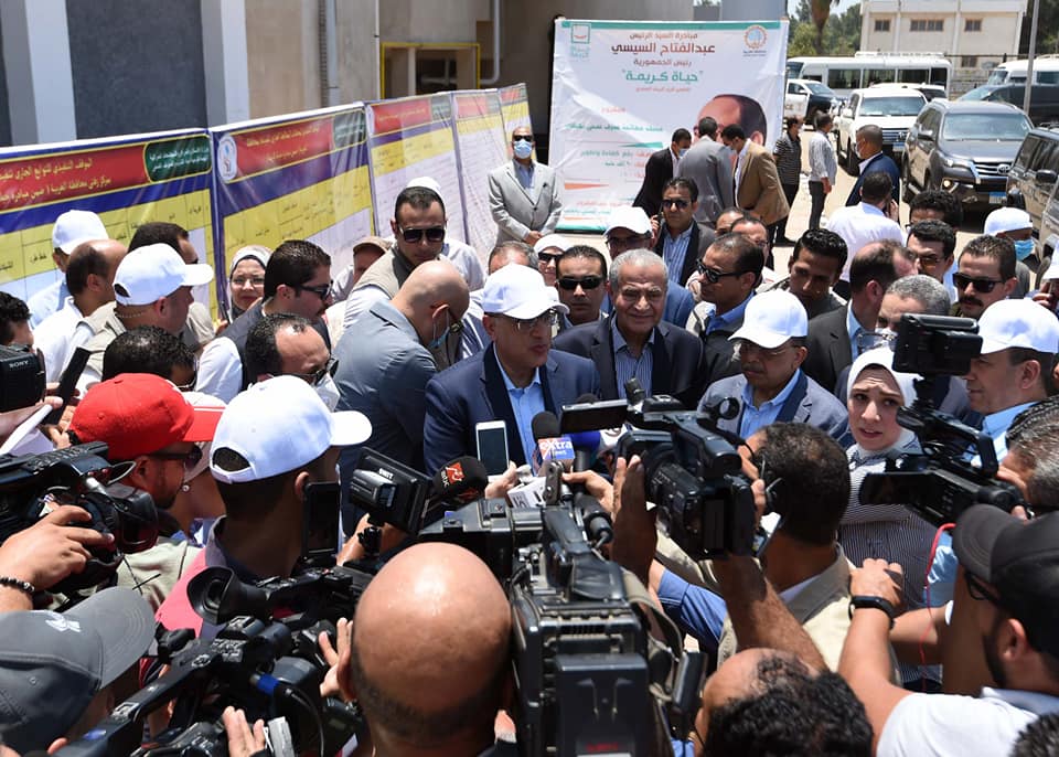 رئيس الوزراء: تنفيذ أكثر من 1000 مشروع بمركز زفتى في وقت واحد