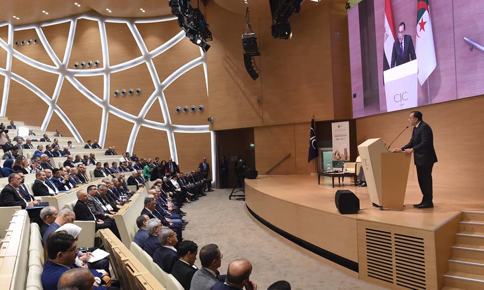 رئيس الوزراء للقطاع الخاص الجزائري: أمامكم سوق واعدة في بلدكم الثاني مصر