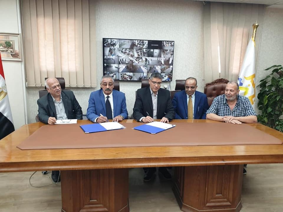 بروتوكول تعاون لإحلال مركبات "التوك توك" بأخرى تعمل بالكهرباء فى 6 أكتوبر