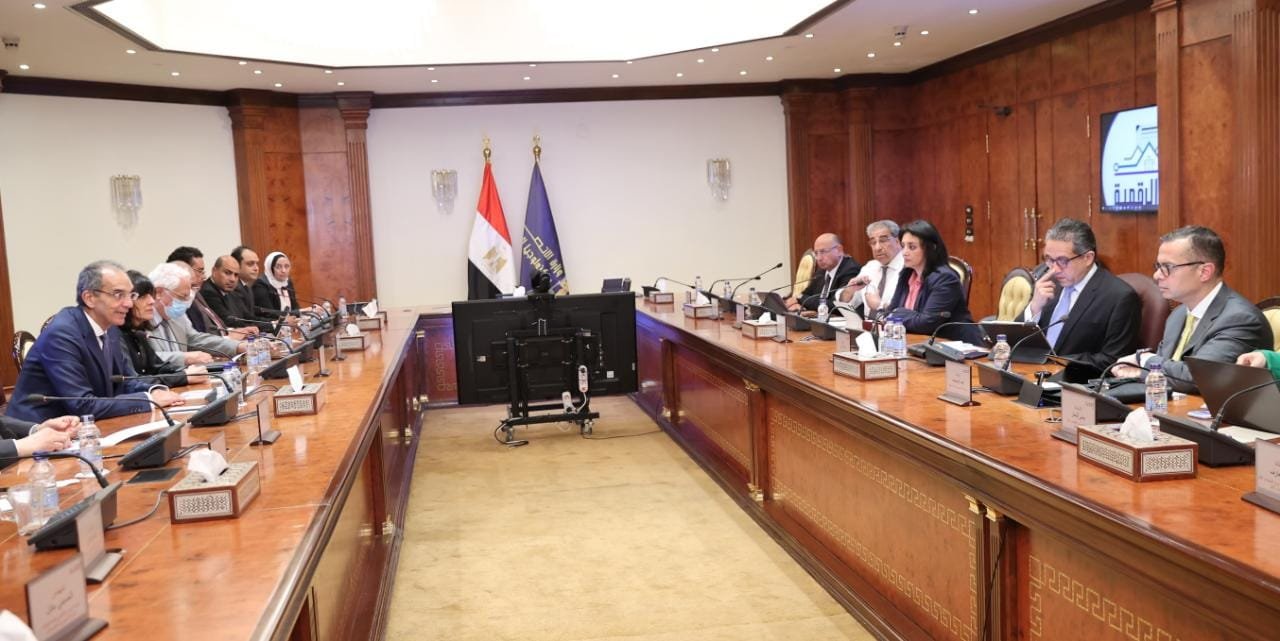 وزيرا السياحة والاتصالات يتابعان رفع كفاءة سرعة الإنترنت في فنادق شرم الشيخ