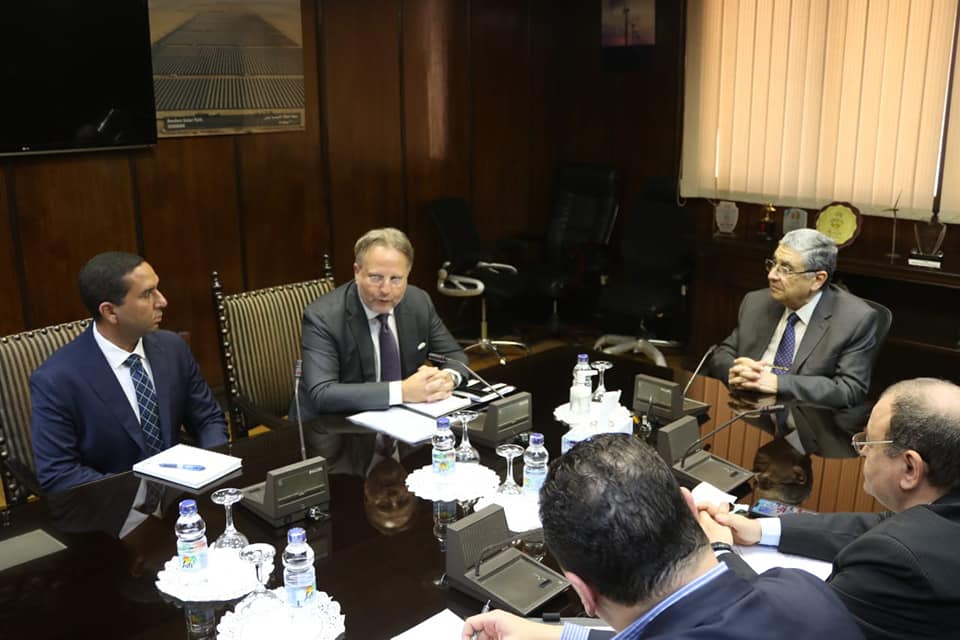 وزير الكهرباء يبحث تعزيز التعاون بين مصر والدنمارك