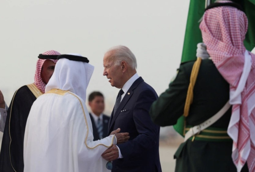 الرئيس الأمريكى يصل السعودية فى إطار جولته بالشرق الأوسط