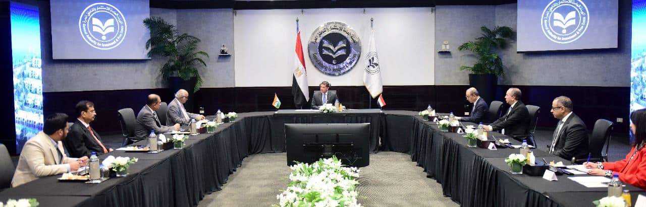 رئيس هيئة الاستثمار يبحث ضخ استثمارات هندية جديدة فى مصر