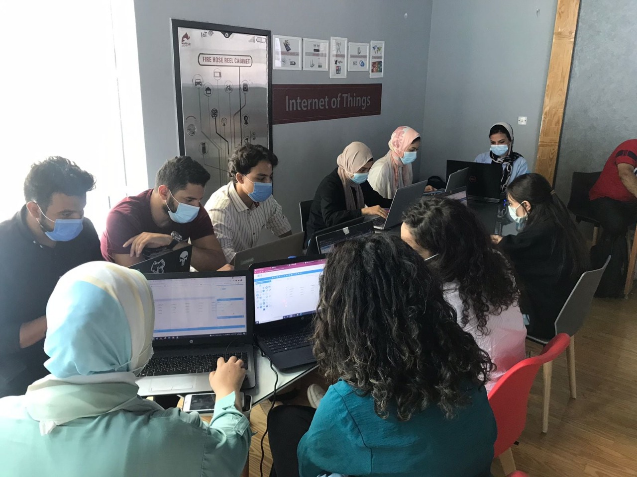 معهد تكنولوجيا المعلومات يستقبل 600 متدرب جديد بمعمل إنترنت الأشياء