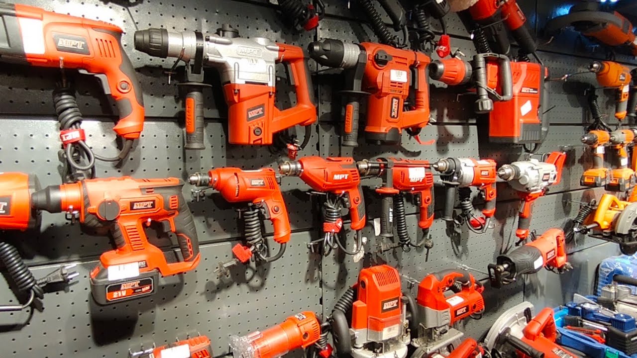 شركات العدد والآلات تخطط للتصنيع بعد تشديد الاستيراد وقفزات الخامات