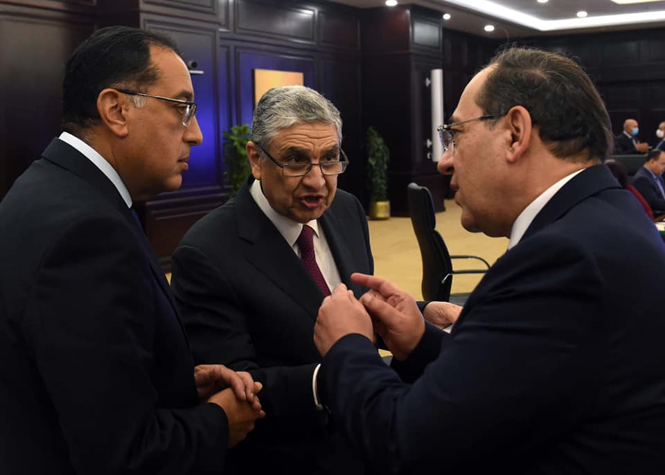 رئيس الوزراء يوجه بتطبيق خطة لترشيد استهلاك الطاقة بمختلف أنواعها