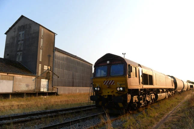 "إسبانيا" تطلق مشروعًا لاستيراد الحبوب الأوكرانية بالقطار