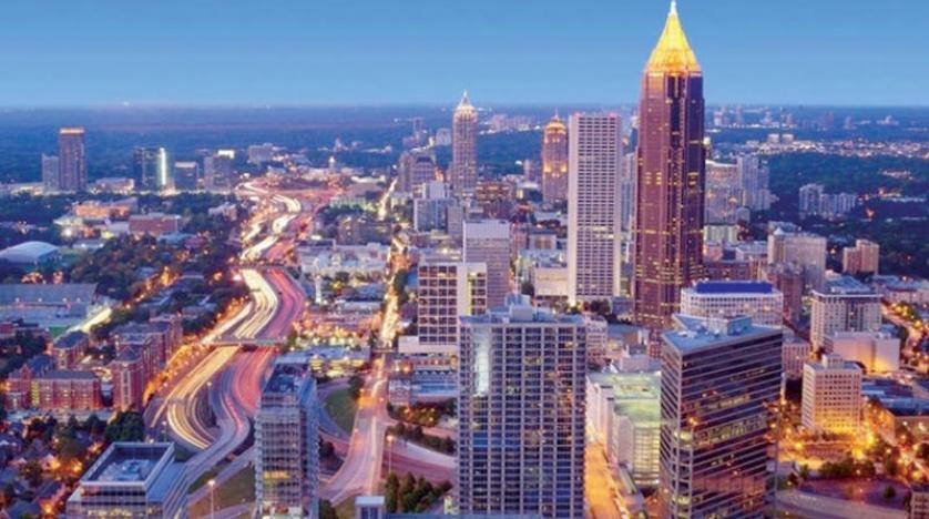 حاكم جورجيا يمنح فقراء الولاية مليار دولار من أموال مواجهة الوباء