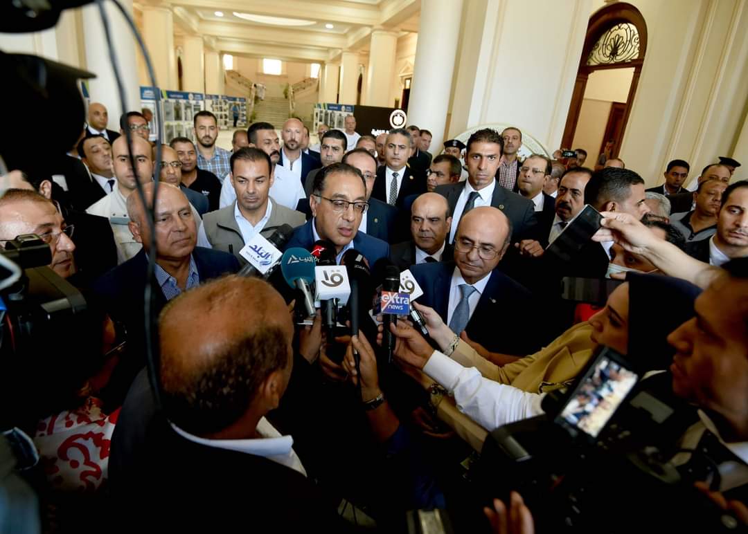 رئيس الوزراء: ما تحقق فى الموانئ المصرية يمثل بكل المقاييس نقلة نوعية تلبى متطلبات المستقبل