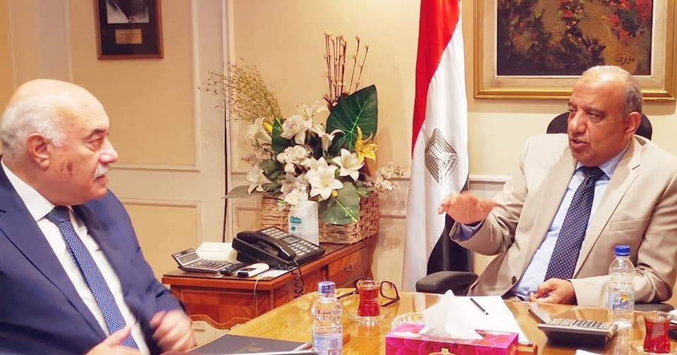 وزير قطاع الأعمال يتابع الموقف التنفيذى لمشروع تطوير شركات القطن والغزل