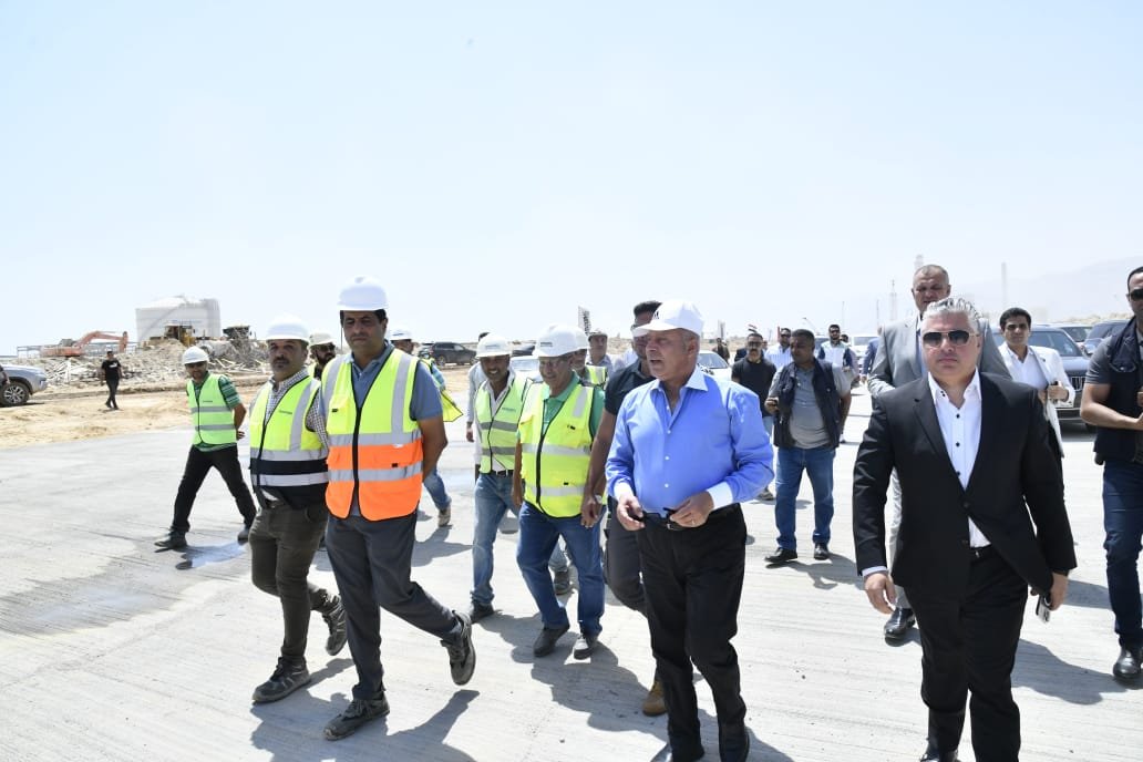 وزير النقل: تحويل "السخنة" لميناء محوري سيساهم في زيادة حصة مصر من تجارة الترانزيت عالميا