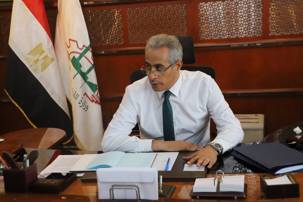 توجيهات من القوى العاملة بشأن توفير فرص العمل للشباب