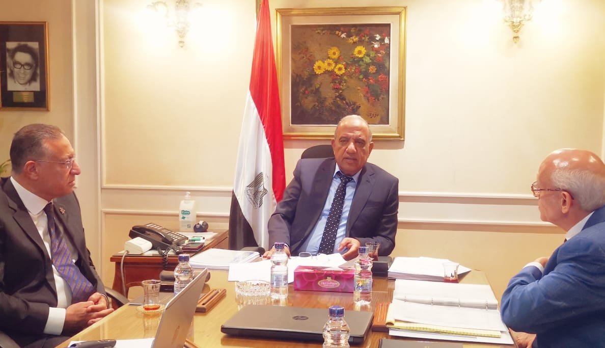 وزير قطاع الأعمال يتابع مستجدات مشروع إنتاج الأمونيا الخضراء بالشراكة مع القطاع الخاص