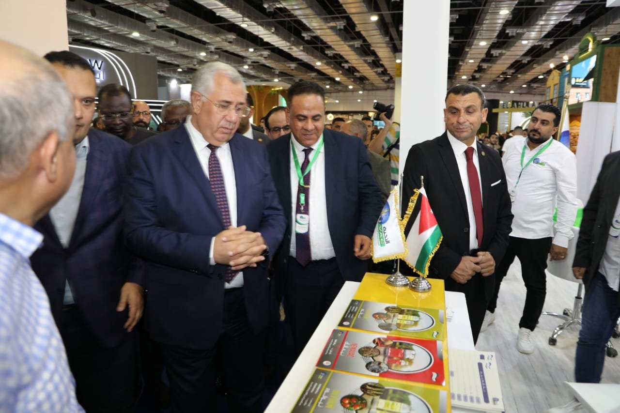وزير الزراعة يفتتح المعرض الزراعى الدولى “صحارى” بمشاركة 250 شركة من 36 دولة